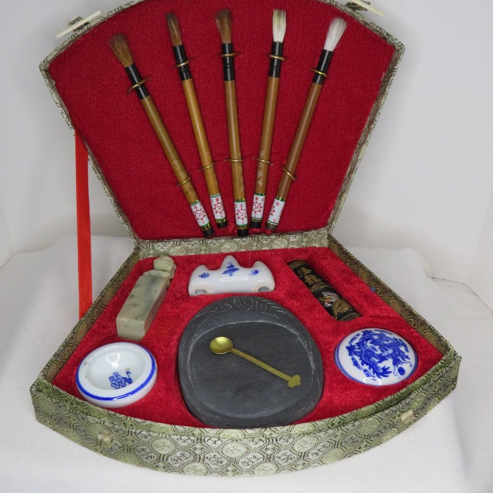 Vintage Premium Chinese Calligraphy Set